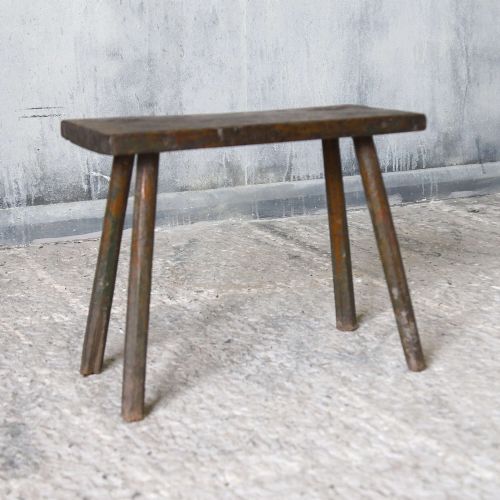19TH CENTURY EASTERN EUROPEAN MILKING STOOL IN ORIGINAL GREEN PAINT - ADDITIONAL PHOTO 5