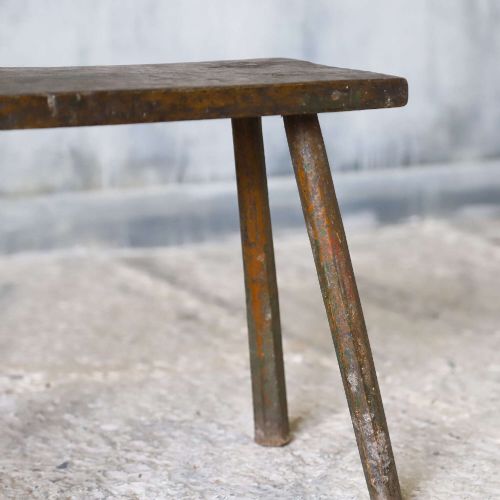 19TH CENTURY EASTERN EUROPEAN MILKING STOOL IN ORIGINAL GREEN PAINT - ADDITIONAL PHOTO 6
