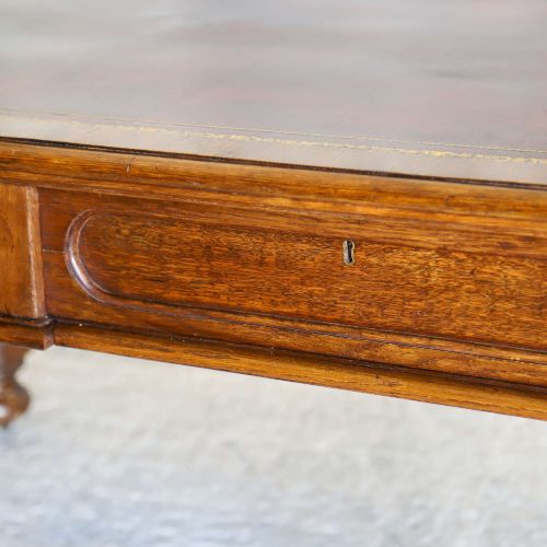 19TH CENTURY ENGLISH OAK GOTHIC REVIVAL LIBRARY TABLE WITH LEATHER WRITING SURFACE - ADDITIONAL PHOTO 11