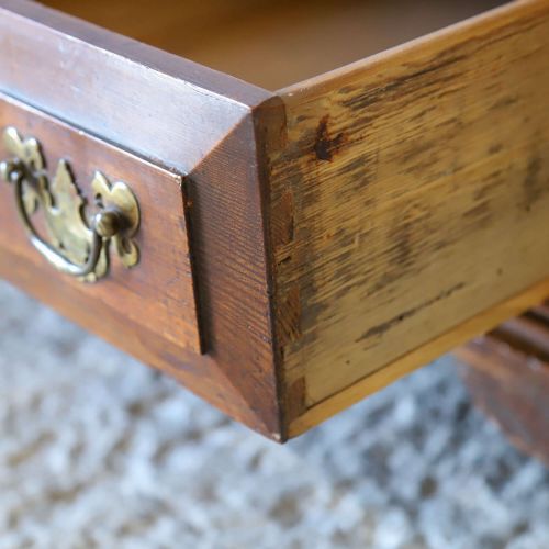 18TH CENTURY OREGON PINE COFFER CIRCA 1780 - ADDITIONAL PHOTO 13