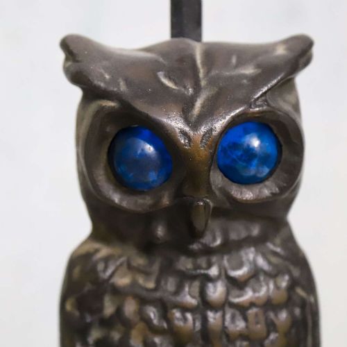 PAIR OF AMERICAN CAST IRON OWL LAMPS C1930S CONVERTED FROM ANDIRONS - ADDITIONAL PHOTO 6