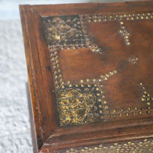 ANTIQUE ZANZIBAR CHEST WITH BRASS STUDWORK DRAWERS CANDLE BOX 19TH CENTURY TEAK - ADDITIONAL PHOTO 6