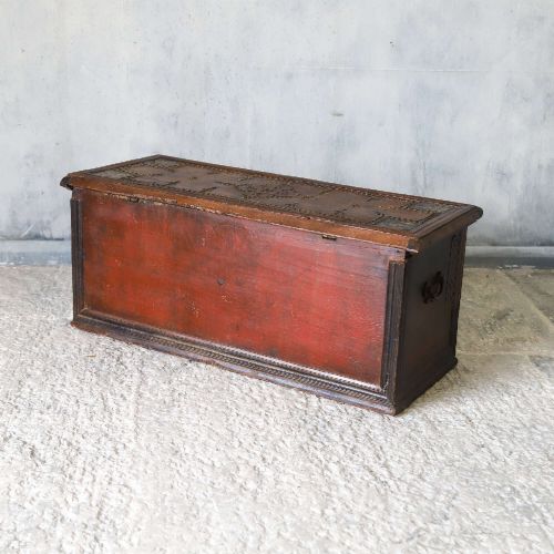 ANTIQUE ZANZIBAR CHEST WITH BRASS STUDWORK DRAWERS CANDLE BOX 19TH CENTURY TEAK - ADDITIONAL PHOTO 12