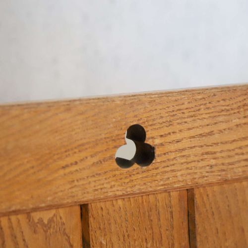 PAIR OF OAK GOTHIC REVIVAL GLASTONBURY CHAIRS WITH TREFOIL DETAILS EARLY 1900S - ADDITIONAL PHOTO 13