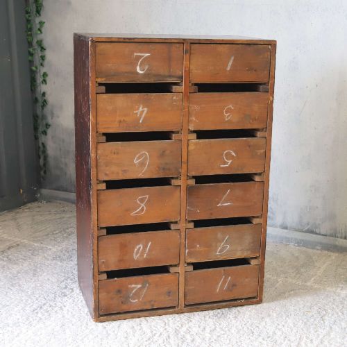 ANTIQUE MAHOGANY BANK OF DRAWERS WITH ORIGINAL SHELL PULLS LABEL HOLDERS C1910 - ADDITIONAL PHOTO 12