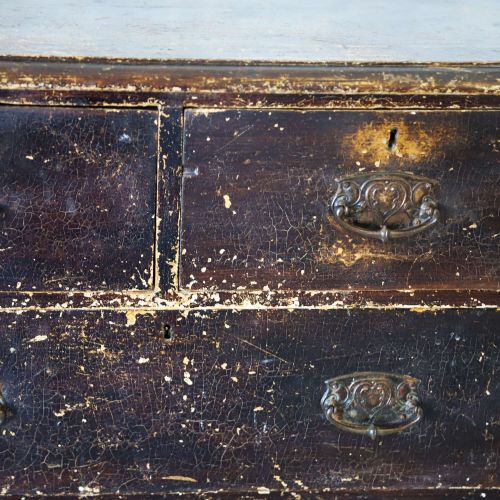 ART NOUVEAU PINE CHEST OF DRAWERS IN ORIGINAL BROWN SCUMBLE PAINT ENGLAND C1900 - ADDITIONAL PHOTO 9
