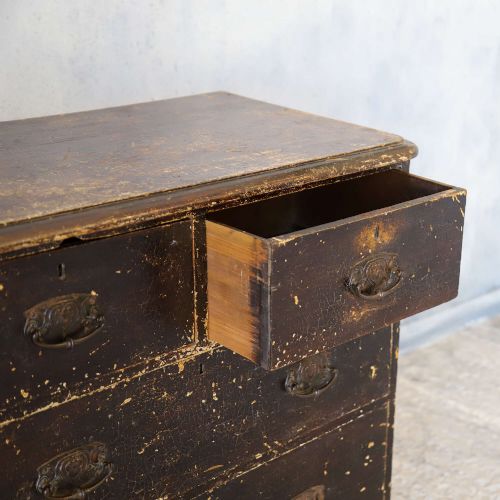 ART NOUVEAU PINE CHEST OF DRAWERS IN ORIGINAL BROWN SCUMBLE PAINT ENGLAND C1900 - ADDITIONAL PHOTO 13