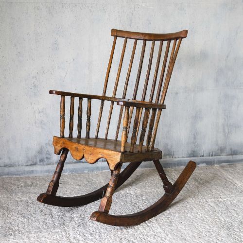 19TH CENTURY PRIMITIVE VERNACULAR ENGLISH COMBBACK ROCKING CHAIR ASH SYCAMORE C1840 - ADDITIONAL PHOTO 3
