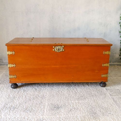 LARGE 18TH CENTURY WALNUT COLONIAL CHEST CIRCA 1790 - ADDITIONAL PHOTO 1