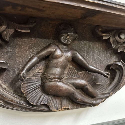 ANTIQUE OAK CARVED OVERDOORPEDIMENT WITH SHELF CIRCA 1900 - ADDITIONAL PHOTO 3