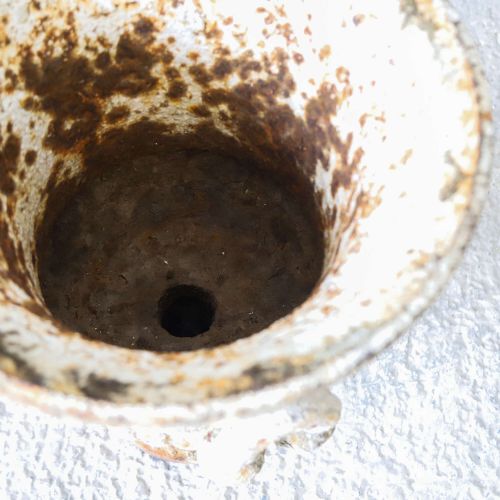 19TH CENTURY GARDEN ANTIQUE ANDREW HANDYSIDE CAMPANA CAST IRON WEATHERED URN - ADDITIONAL PHOTO 7