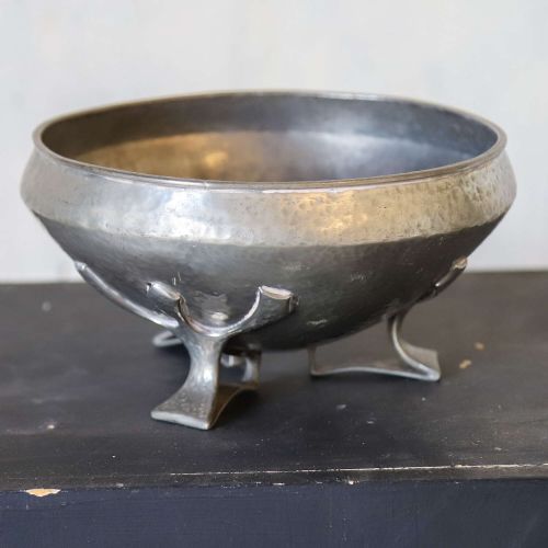 LIBERTY CO TUDRIC PEWTER BOWL BY OLIVER BAKER MODEL 01128 ARTS CRAFTS C1905 - ADDITIONAL PHOTO 1