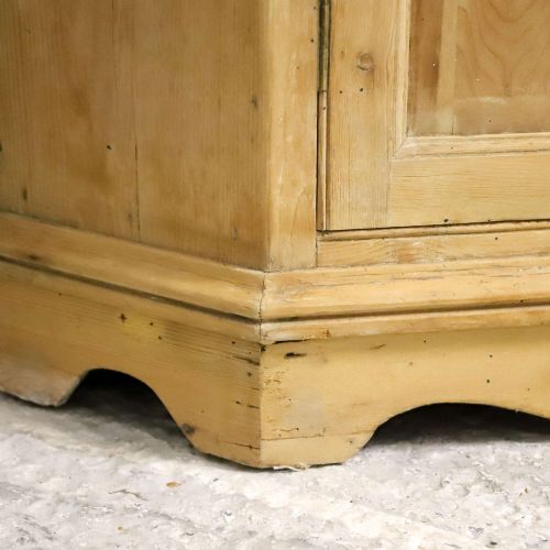 19THCENTURY ENGLISH PINE CORNER CUPBOARD TWOPART FORM WITH GLASS DOORS - ADDITIONAL PHOTO 5