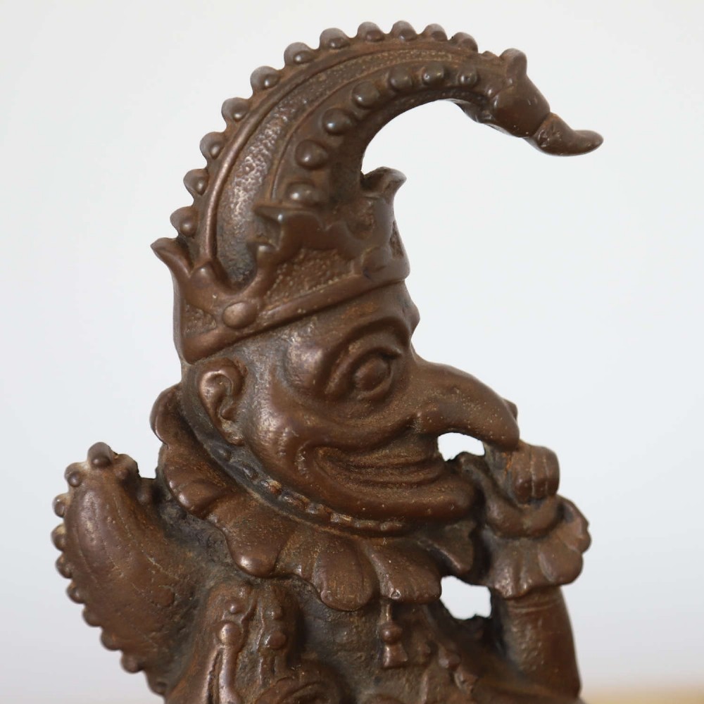 Late 19th Century Mr Punch Door Stop in Cast Iron View IX