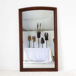 MB053 LARGE 19TH CENTURY MAHOGANY DRESSING MIRROR WITH ARCHED TOP