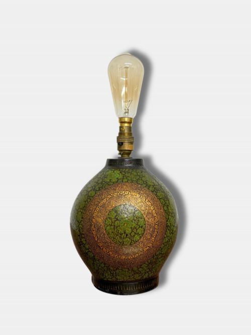 C 1920 KASHMIRI GILT GOLD AND GREEN TABLE LAMP INDIAN - ADDITIONAL PHOTO 1