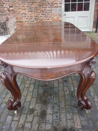 Antique Victorian Mahogany Extending Dining Table