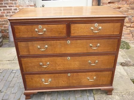 Antique Georgian Chest of Drawers