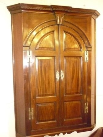Antique Georgian Corner Cupboard
