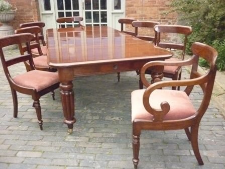 Antique Victorian Mahogany Extending Dining Table