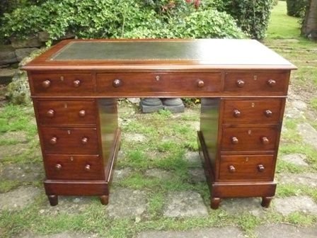 Antique Victorian Pedestal Desk
