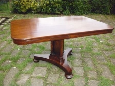 Antique Victorian Mahogany Dining Table