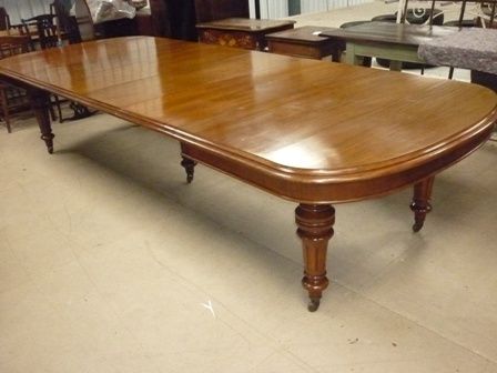 Antique Victorian Mahogany Extending Dining Table