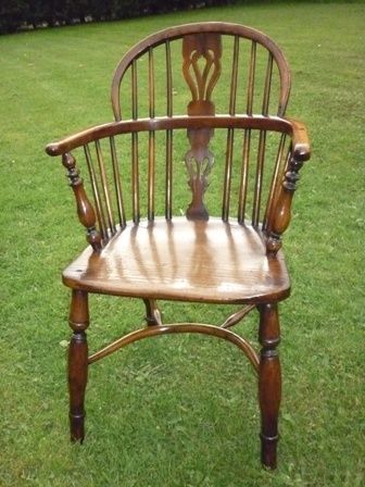 Antique Victorian Yew Wood Windsor Chair