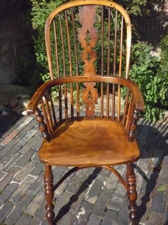 Antique Victorian Yew Wood Windsor Chair