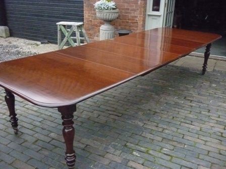Antique Victorian Mahogany Extending Dining Table