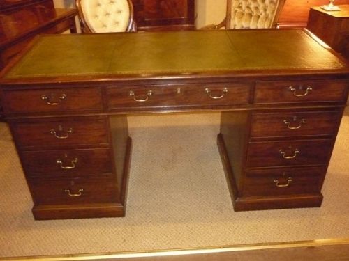 Antique Georgian Mahogany Pedestal Desk