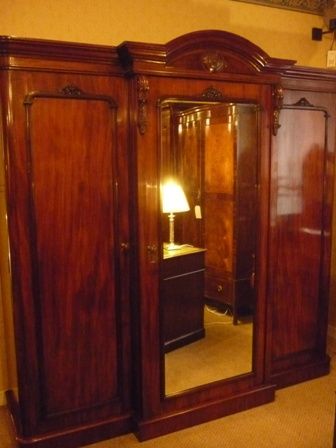 Antique Victorian Mahogany 3 Door Wardrobe