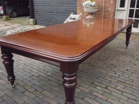 Antique Victorian Mahogany Extending Dining Table