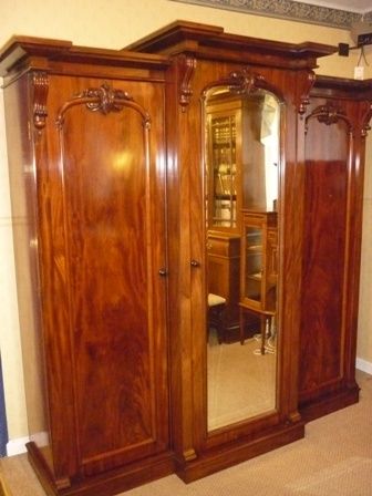 Antique Victorian Mahogany Wardrobe