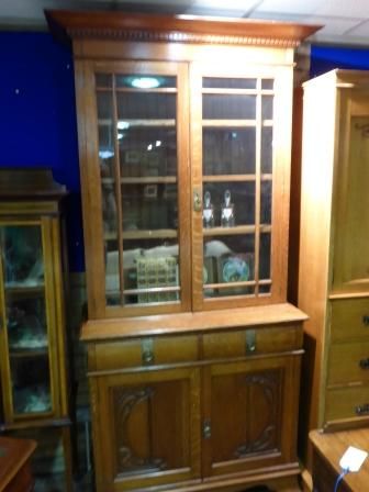 Antique Arts and Crafts Bookcase in Oak