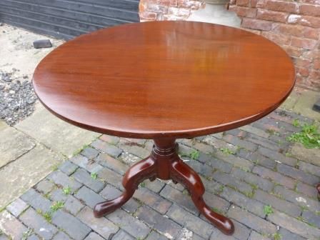 Antique Georgian Mahogany Tripod Table