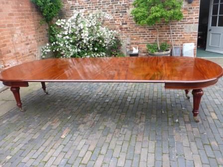 Antique Victorian Mahogany Extending Dining Table
