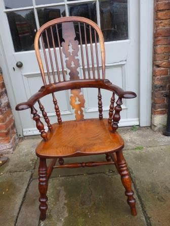 Antique Victorian Yew Wood Windsor Chair