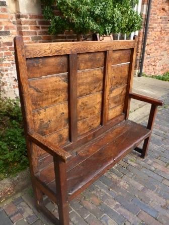 Superb Antique 18th Century Oak and Elm Settle