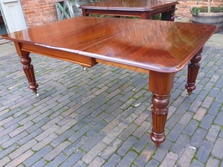 Antique Victorian Mahogany Extending Dining Table