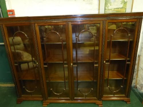 4 Door Breakfront Bookcase in Mahogany