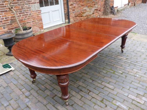 Victorian Mahogany Extending Dining Table to Seat 10