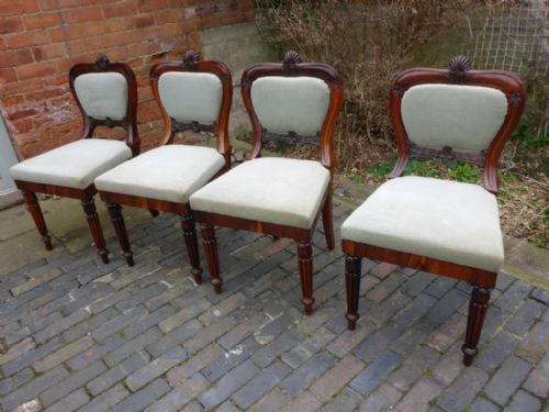 Superb Set of William IV Rosewood Dining Chairs