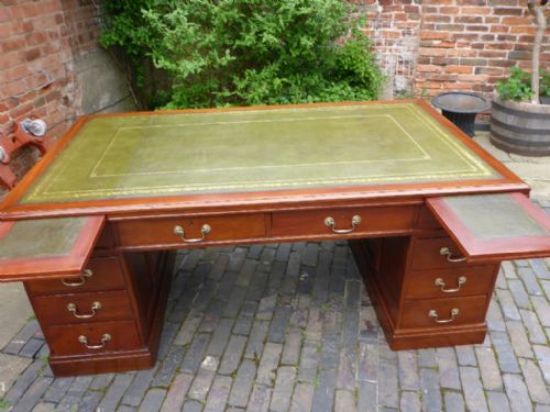 Large Edwardian Pedestal Desk 10 Drawer Mahogany