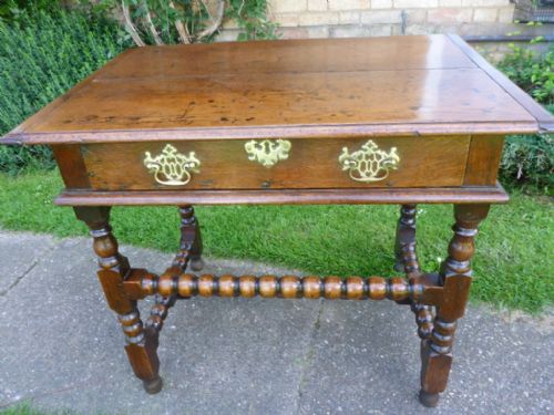 Good Early 18th Century Oak Side Table
