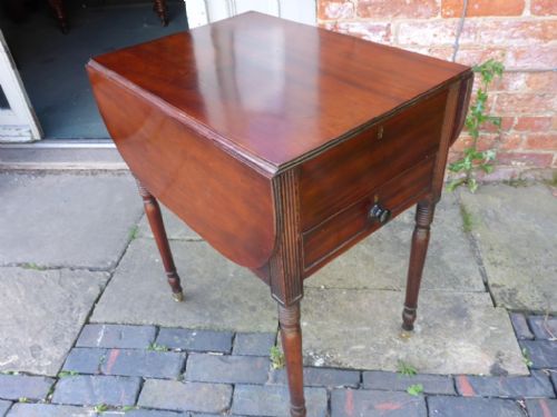 Georgian Mahogany Pembroke/sewing Table