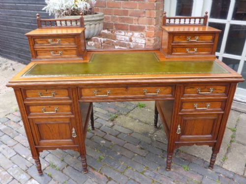 Rosewood Desk by Gillows Lancaster