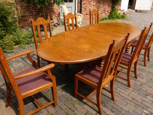 Arts and Crafts Dining Room Suite in Oak