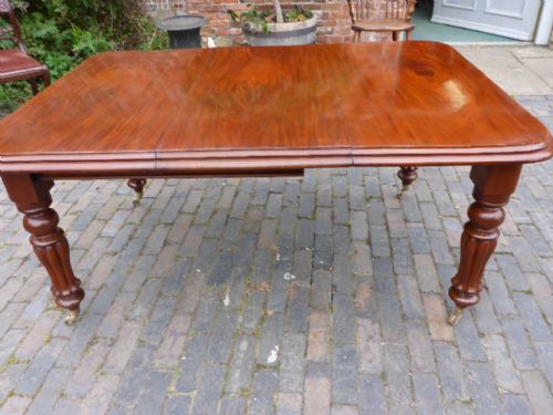 Victorian Extending Dining Table in Mahogany Seats 6/8