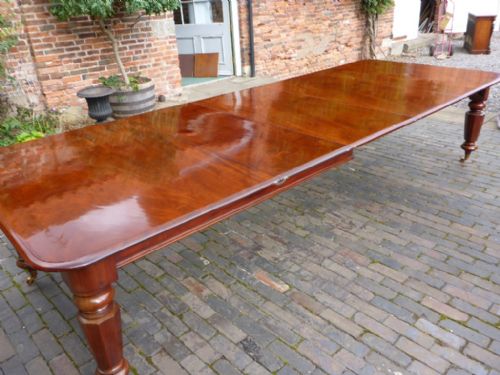 Early Victorian 3 Leaf Extending Dining Table to Seat 12/14